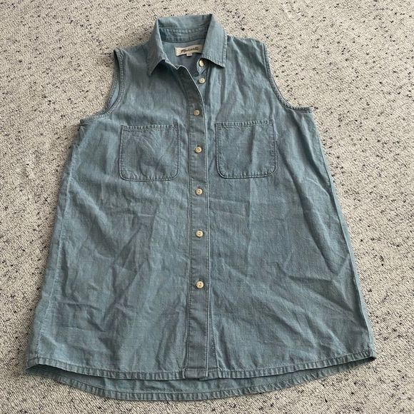 Madewell Denim Button Down Tank - Picture 5 of 7